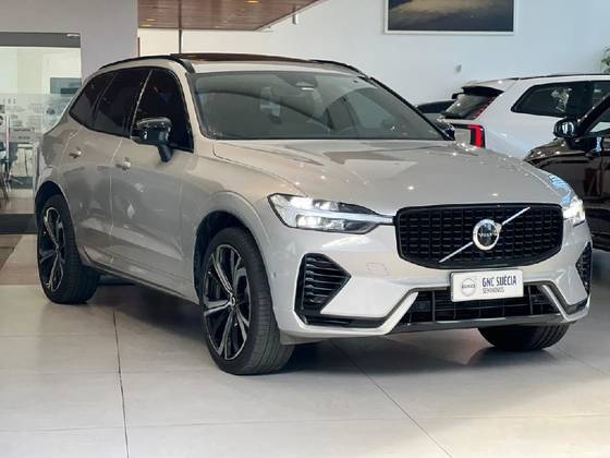 VOLVO XC60 2.0 T8 RECHARGE ULTIMATE DARK AWD GEARTRONIC